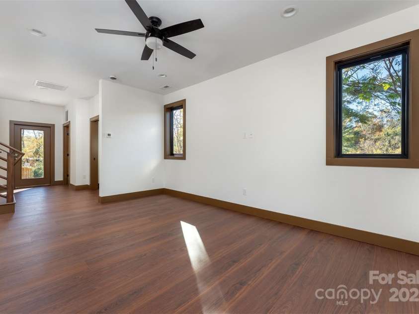 119 Bear Creek Road, Asheville, NC 28806.  MLS# CAR4315446, YatesRealty ID 4673. 