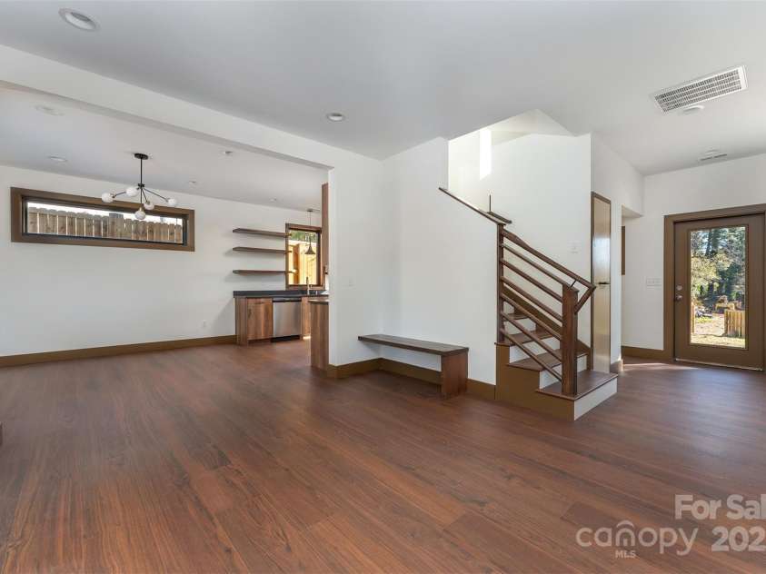 119 Bear Creek Road, Asheville, NC 28806.  MLS# CAR4315446, YatesRealty ID 4673. 