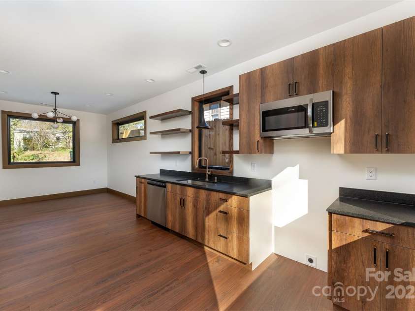 119 Bear Creek Road, Asheville, NC 28806.  MLS# CAR4315446, YatesRealty ID 4673. 