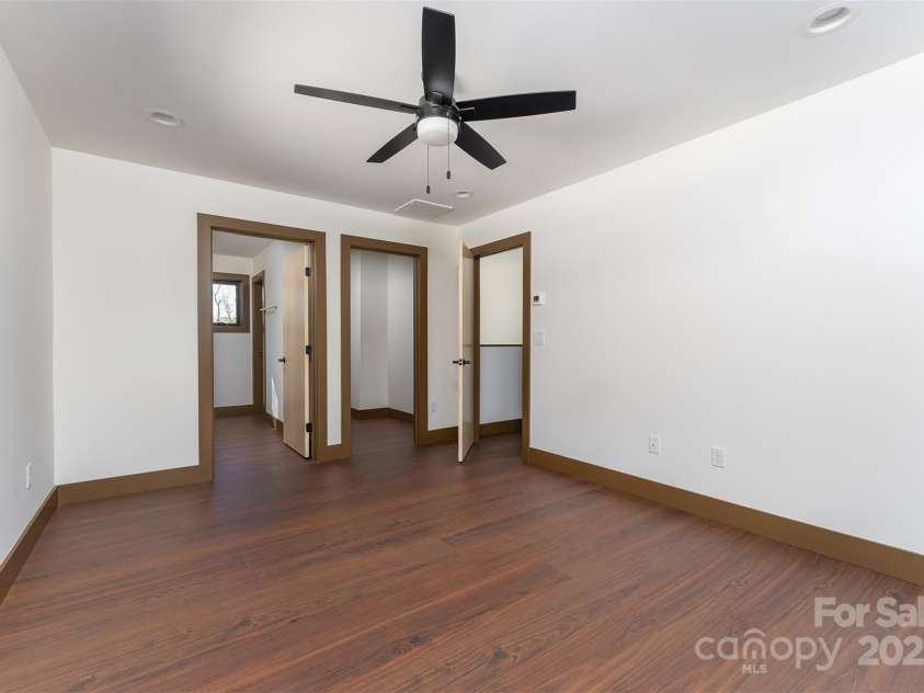 119 Bear Creek Road, Asheville, NC 28806.  MLS# CAR4315446, YatesRealty ID 4673. 