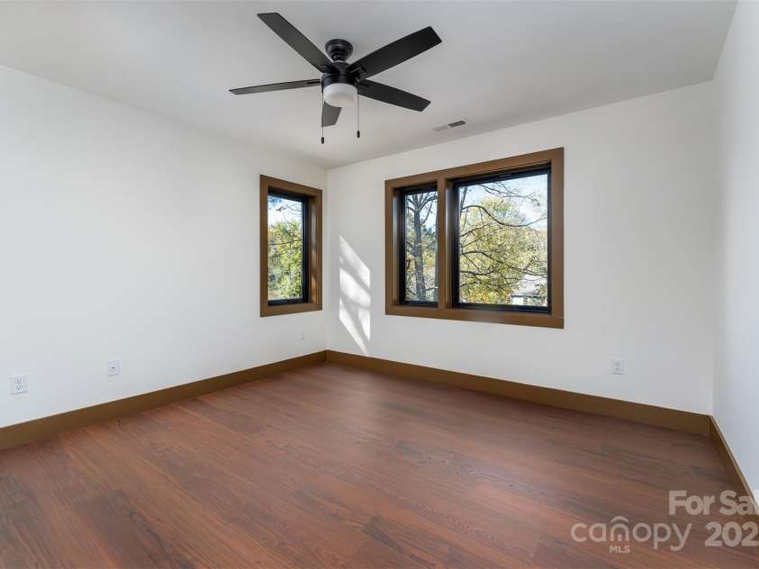 119 Bear Creek Road, Asheville, NC 28806.  MLS# CAR4315446, YatesRealty ID 4673. 