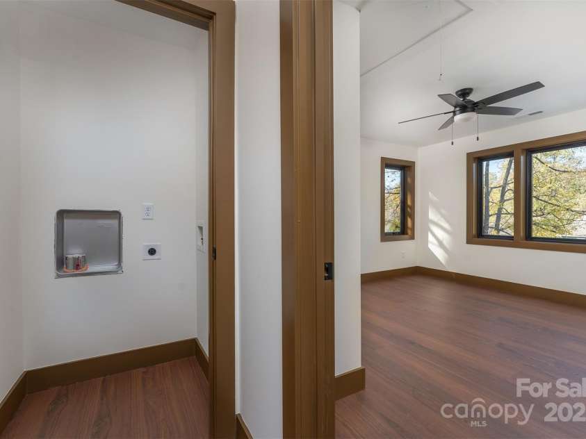 119 Bear Creek Road, Asheville, NC 28806.  MLS# CAR4315446, YatesRealty ID 4673. 