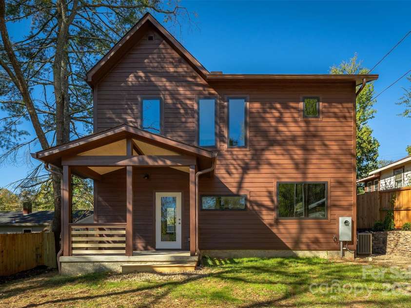 119 Bear Creek Road, Asheville, NC 28806.  MLS# CAR4315446, YatesRealty ID 4673. 