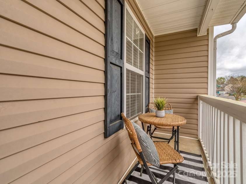 163 Brookshire Drive, Fort Mill, SC 29715.  MLS# CAR4234398, YatesRealty ID 4673. Covered Front Porch