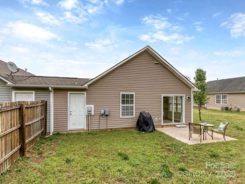 163 Brookshire Drive, Fort Mill, SC 29715.  MLS# CAR4234398, YatesRealty ID 4673. Storage Closet