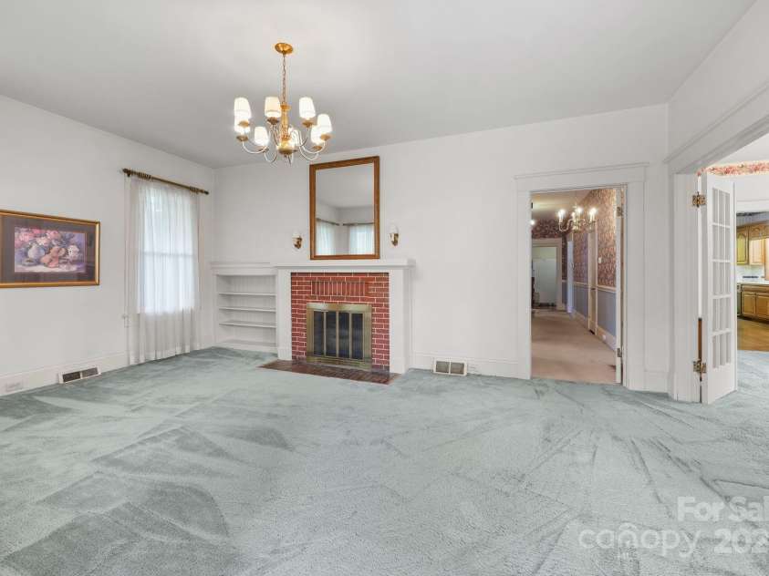 207 Maupin Avenue, Salisbury, NC 28144.  MLS# CAR4310470, YatesRealty ID 4673. 
