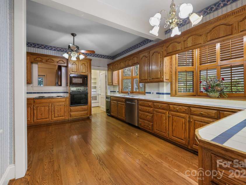 207 Maupin Avenue, Salisbury, NC 28144.  MLS# CAR4310470, YatesRealty ID 4673. 