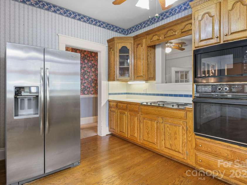 207 Maupin Avenue, Salisbury, NC 28144.  MLS# CAR4310470, YatesRealty ID 4673. 