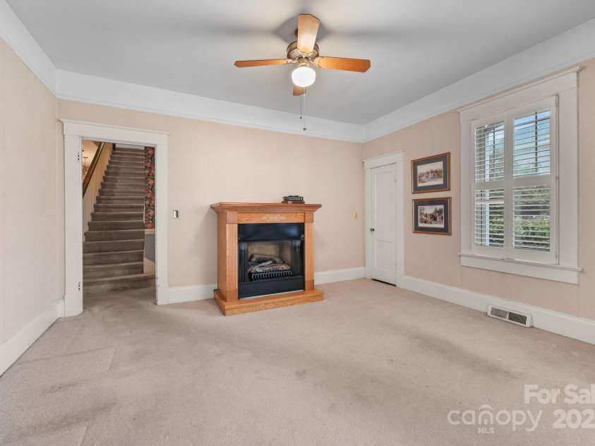 207 Maupin Avenue, Salisbury, NC 28144.  MLS# CAR4310470, YatesRealty ID 4673. 