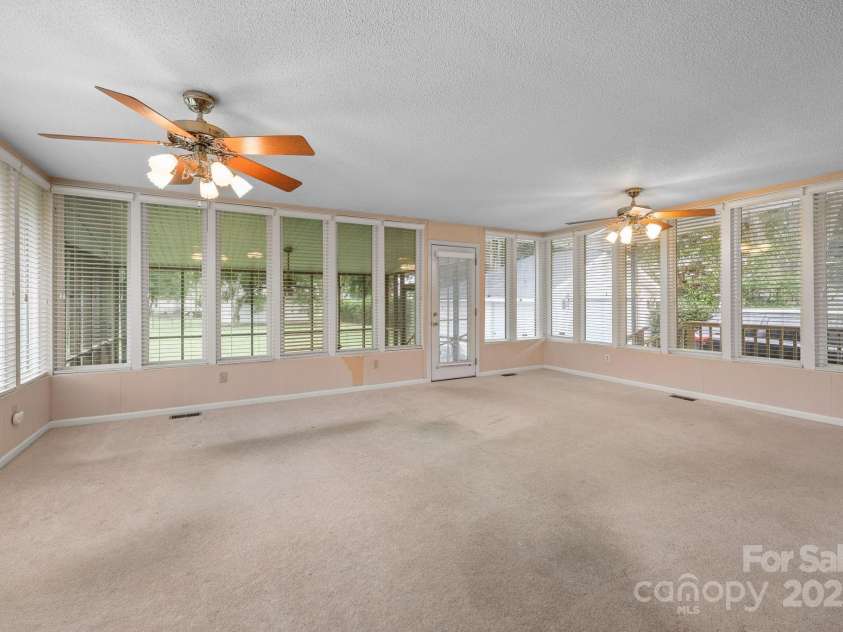 207 Maupin Avenue, Salisbury, NC 28144.  MLS# CAR4310470, YatesRealty ID 4673. 