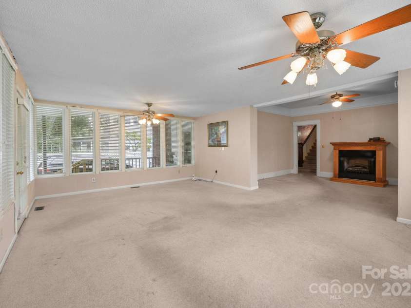 207 Maupin Avenue, Salisbury, NC 28144.  MLS# CAR4310470, YatesRealty ID 4673. 