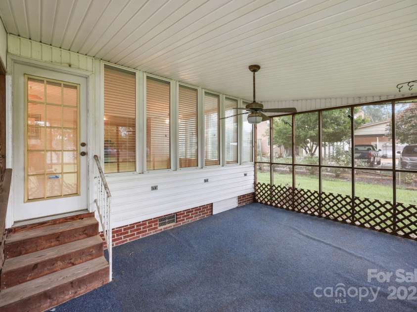 207 Maupin Avenue, Salisbury, NC 28144.  MLS# CAR4310470, YatesRealty ID 4673. 