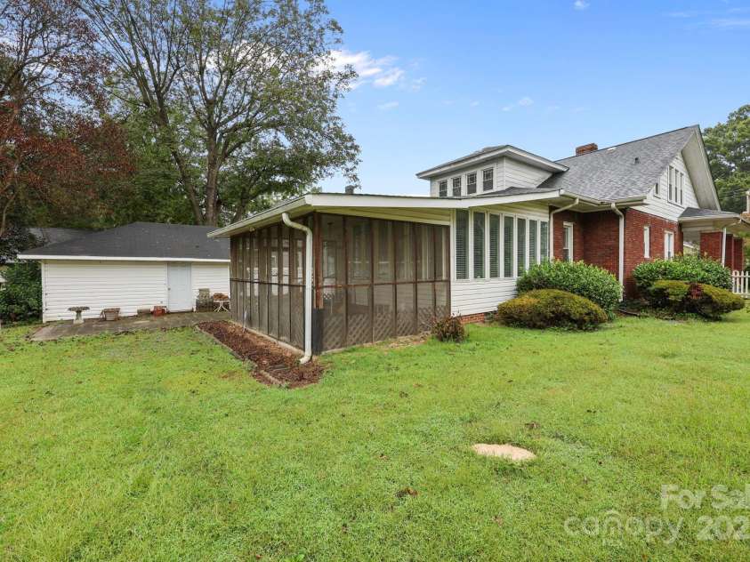 207 Maupin Avenue, Salisbury, NC 28144.  MLS# CAR4310470, YatesRealty ID 4673. 