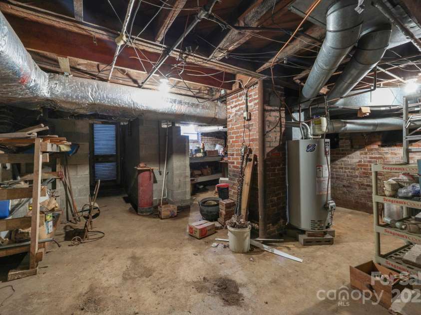 207 Maupin Avenue, Salisbury, NC 28144.  MLS# CAR4310470, YatesRealty ID 4673. 