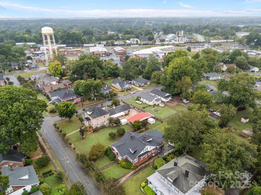 207 Maupin Avenue, Salisbury, NC 28144.  MLS# CAR4310470, YatesRealty ID 4673. 
