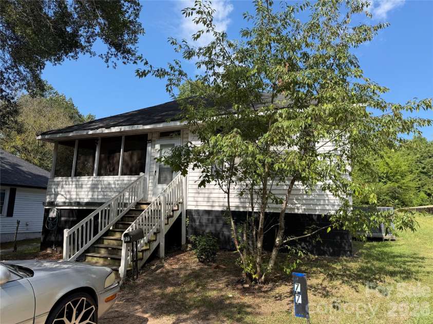 77 Franklin Street, Wadesboro, NC 28170.  MLS# CAR4415003, YatesRealty ID 46731. 