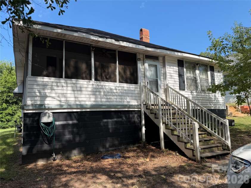 77 Franklin Street, Wadesboro, NC 28170.  MLS# CAR4415003, YatesRealty ID 46731. 