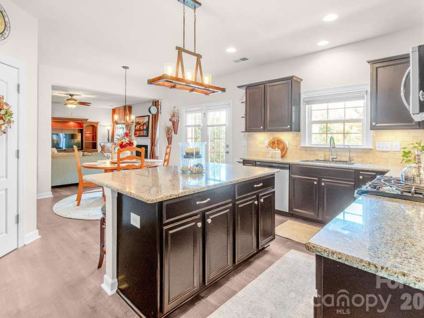 2083 Topaz Plaza, Davidson, NC 28036.  MLS# CAR4418180, YatesRealty ID 46732. 