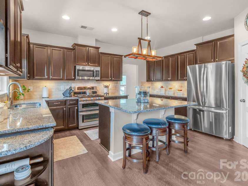 2083 Topaz Plaza, Davidson, NC 28036.  MLS# CAR4418180, YatesRealty ID 46732. 
