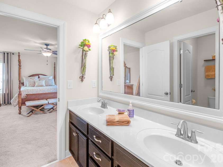 2083 Topaz Plaza, Davidson, NC 28036.  MLS# CAR4418180, YatesRealty ID 46732. 