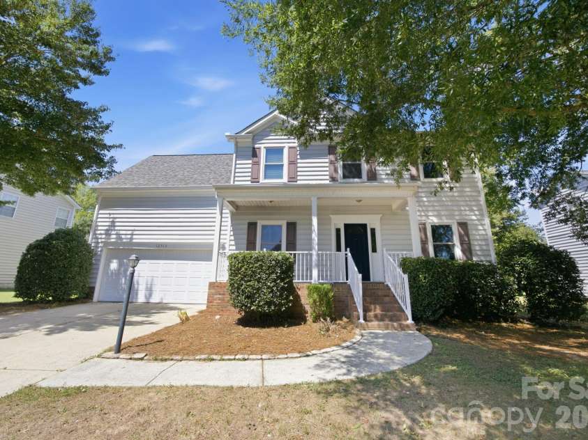 12313 Carolina Crossing Drive, Charlotte, NC 28273.  MLS# CAR4402482, YatesRealty ID 46735. 