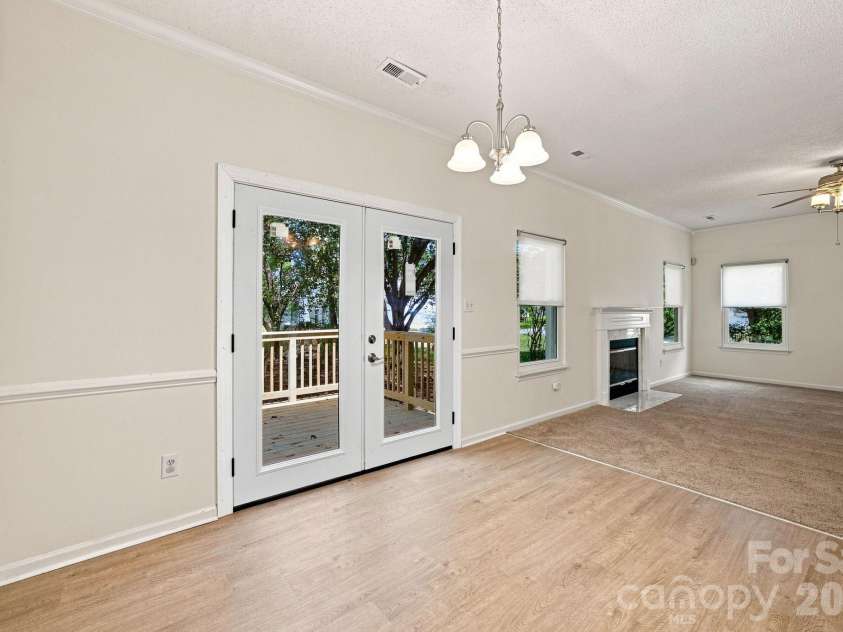 12313 Carolina Crossing Drive, Charlotte, NC 28273.  MLS# CAR4402482, YatesRealty ID 46735. 