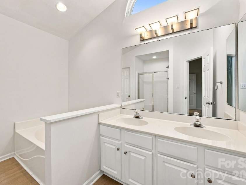12313 Carolina Crossing Drive, Charlotte, NC 28273.  MLS# CAR4402482, YatesRealty ID 46735. 