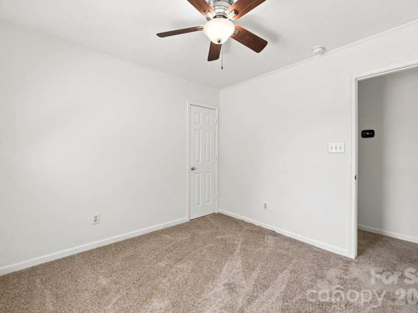 12313 Carolina Crossing Drive, Charlotte, NC 28273.  MLS# CAR4402482, YatesRealty ID 46735. 