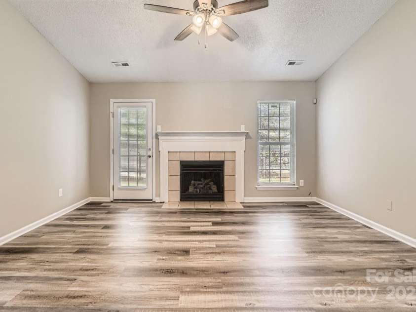 3023 Fairglen Road, Charlotte, NC 28269.  MLS# CAR4240776, YatesRealty ID 4674. 