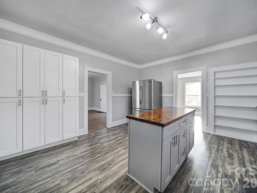 49 2nd Street, Concord, NC 28027.  MLS# CAR4325360, YatesRealty ID 4674. 