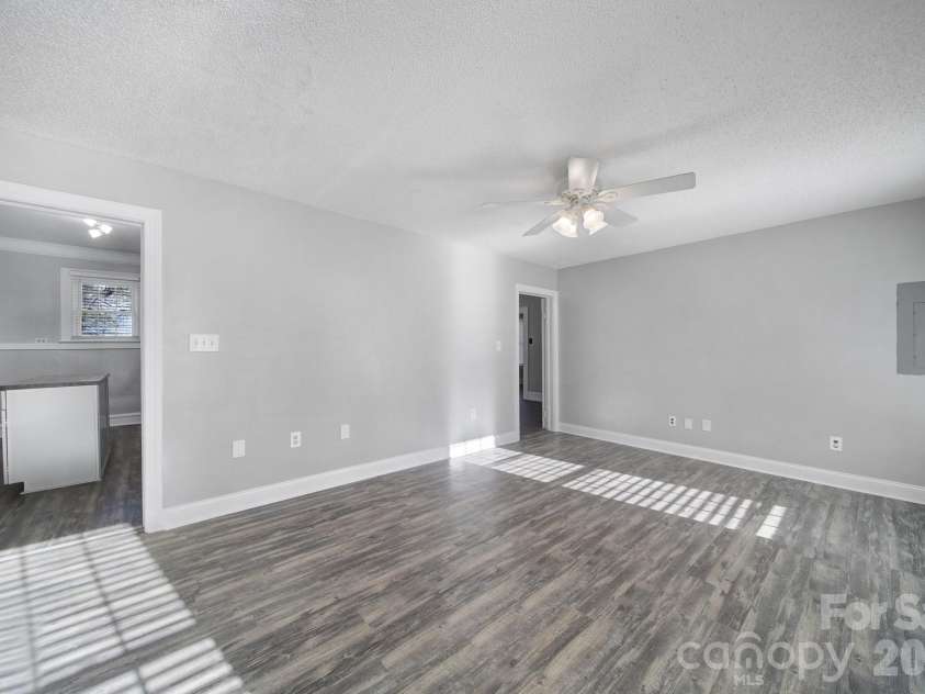 49 2nd Street, Concord, NC 28027.  MLS# CAR4325360, YatesRealty ID 4674. 