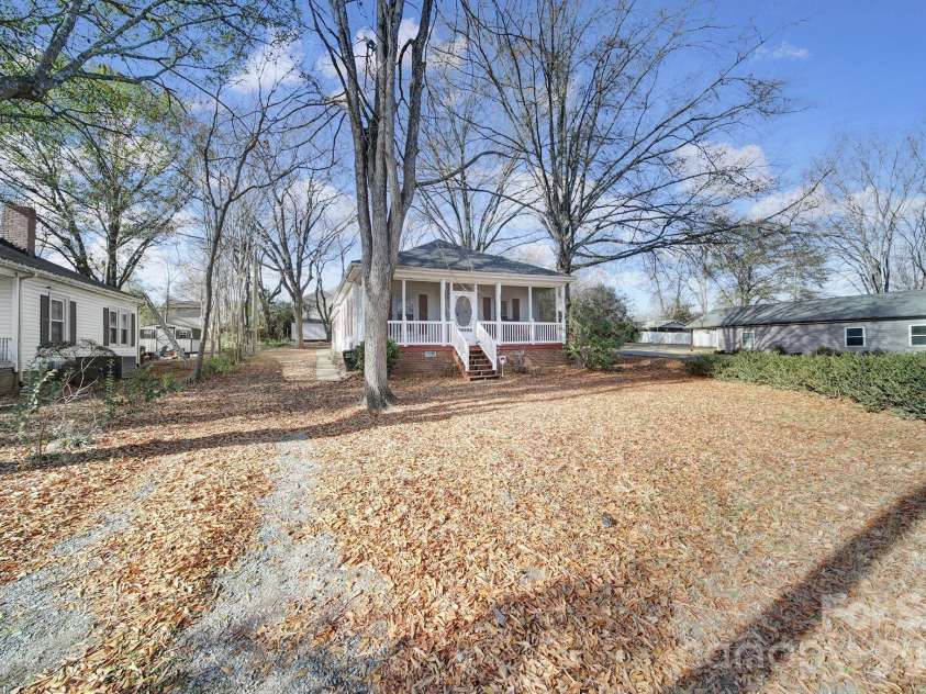 49 2nd Street, Concord, NC 28027.  MLS# CAR4325360, YatesRealty ID 4674. 