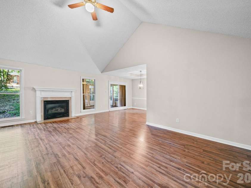 821 Deer Path Place, Mooresville, NC 28115.  MLS# CAR4418014, YatesRealty ID 46740. 