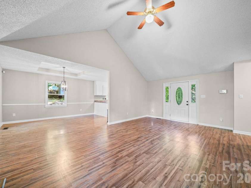 821 Deer Path Place, Mooresville, NC 28115.  MLS# CAR4418014, YatesRealty ID 46740. 