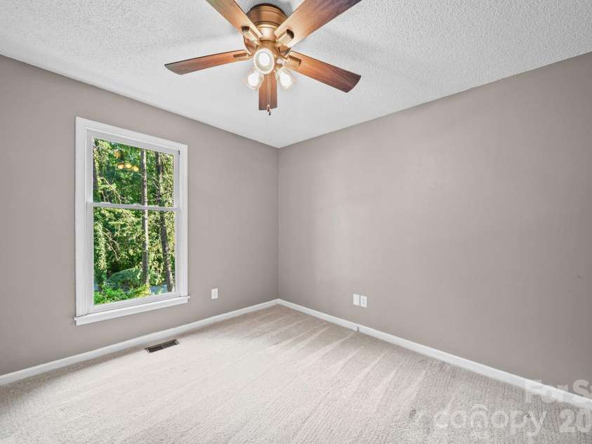 821 Deer Path Place, Mooresville, NC 28115.  MLS# CAR4418014, YatesRealty ID 46740. 