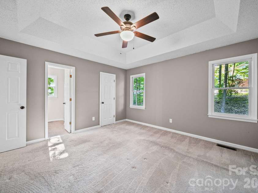 821 Deer Path Place, Mooresville, NC 28115.  MLS# CAR4418014, YatesRealty ID 46740. 