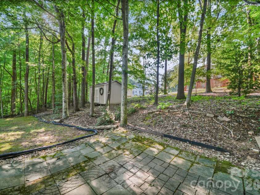 821 Deer Path Place, Mooresville, NC 28115.  MLS# CAR4418014, YatesRealty ID 46740. 