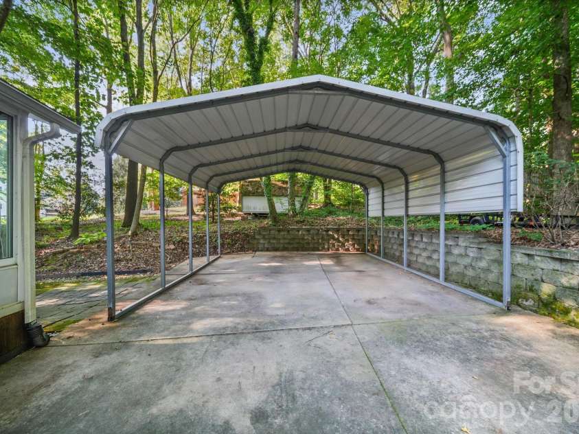 821 Deer Path Place, Mooresville, NC 28115.  MLS# CAR4418014, YatesRealty ID 46740. 