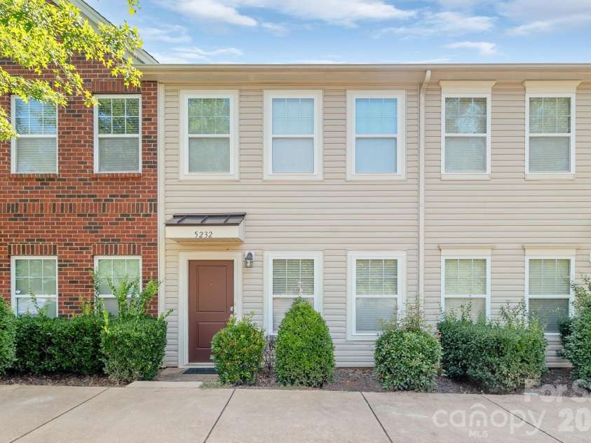 5232 Prosperity Church Road, Charlotte, NC 28269.  MLS# CAR4417849, YatesRealty ID 46743. 