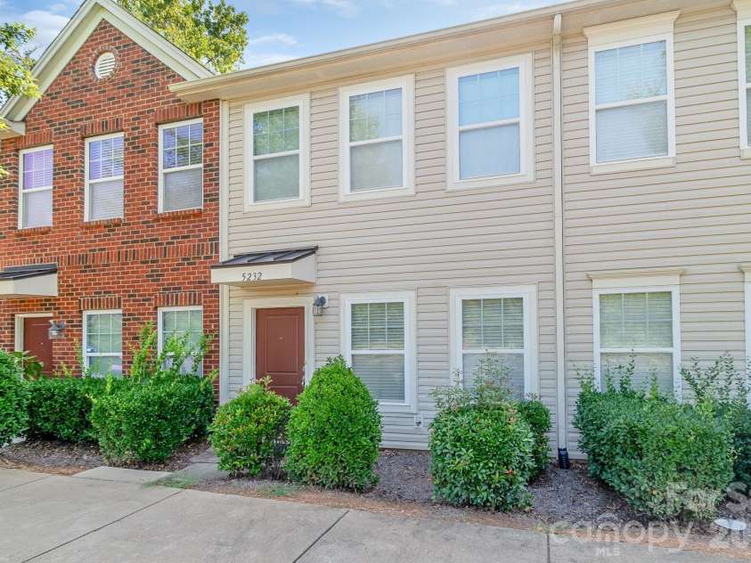 5232 Prosperity Church Road, Charlotte, NC 28269.  MLS# CAR4417849, YatesRealty ID 46743. 