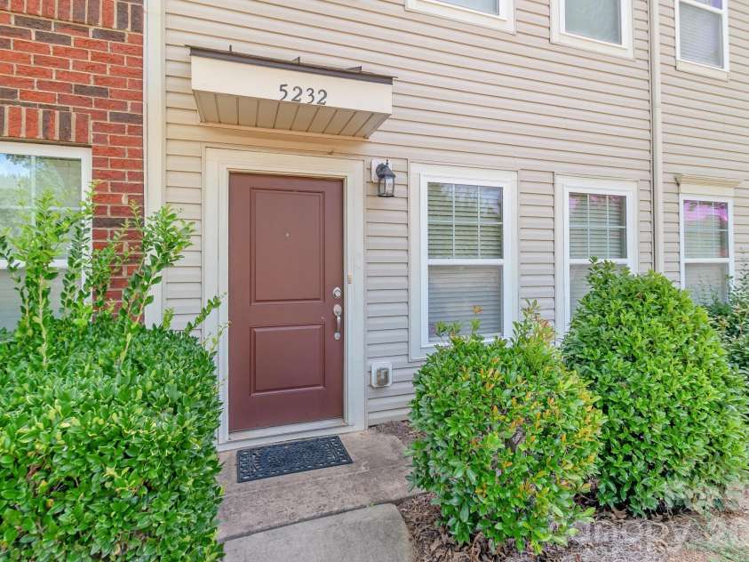 5232 Prosperity Church Road, Charlotte, NC 28269.  MLS# CAR4417849, YatesRealty ID 46743. 