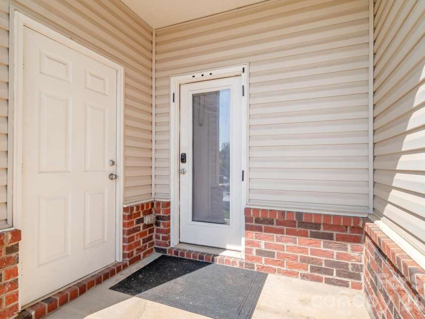 5232 Prosperity Church Road, Charlotte, NC 28269.  MLS# CAR4417849, YatesRealty ID 46743. 
