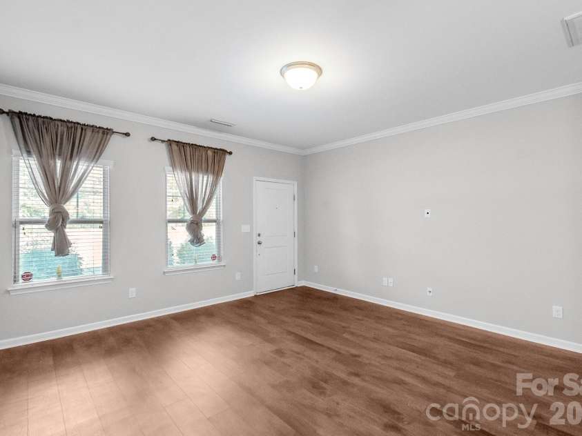 5232 Prosperity Church Road, Charlotte, NC 28269.  MLS# CAR4417849, YatesRealty ID 46743. 