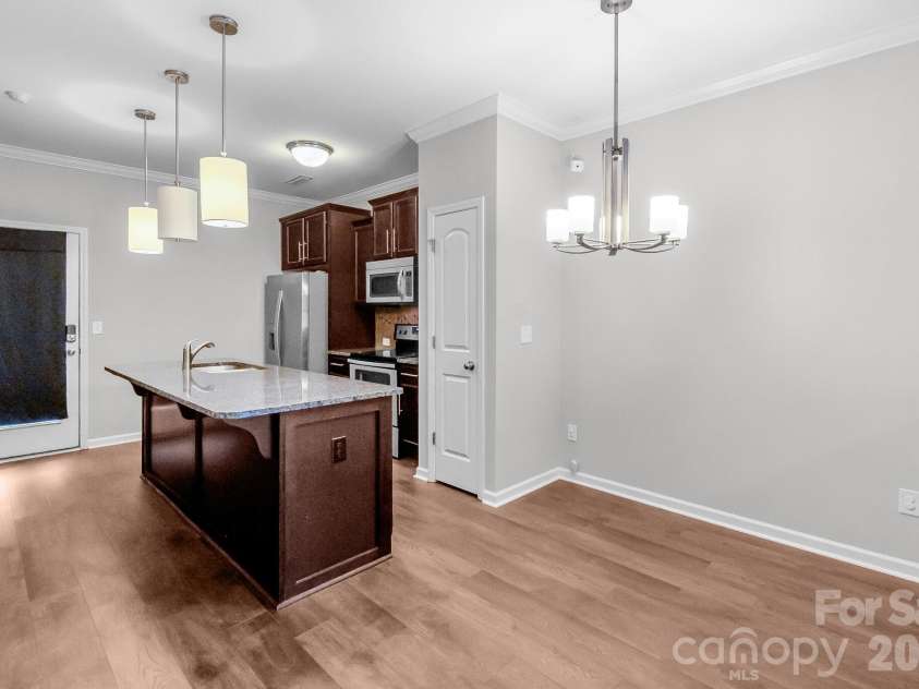 5232 Prosperity Church Road, Charlotte, NC 28269.  MLS# CAR4417849, YatesRealty ID 46743. 