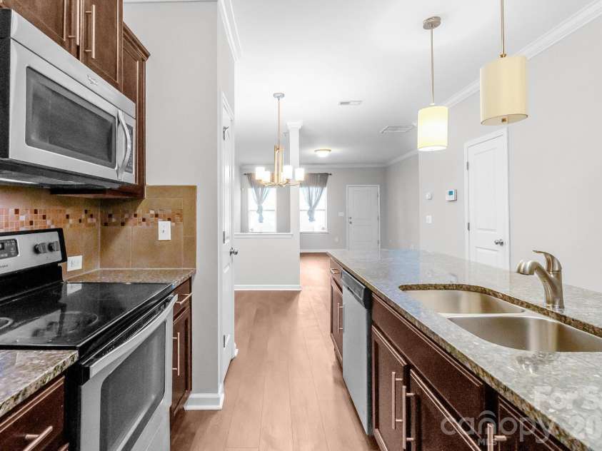 5232 Prosperity Church Road, Charlotte, NC 28269.  MLS# CAR4417849, YatesRealty ID 46743. 