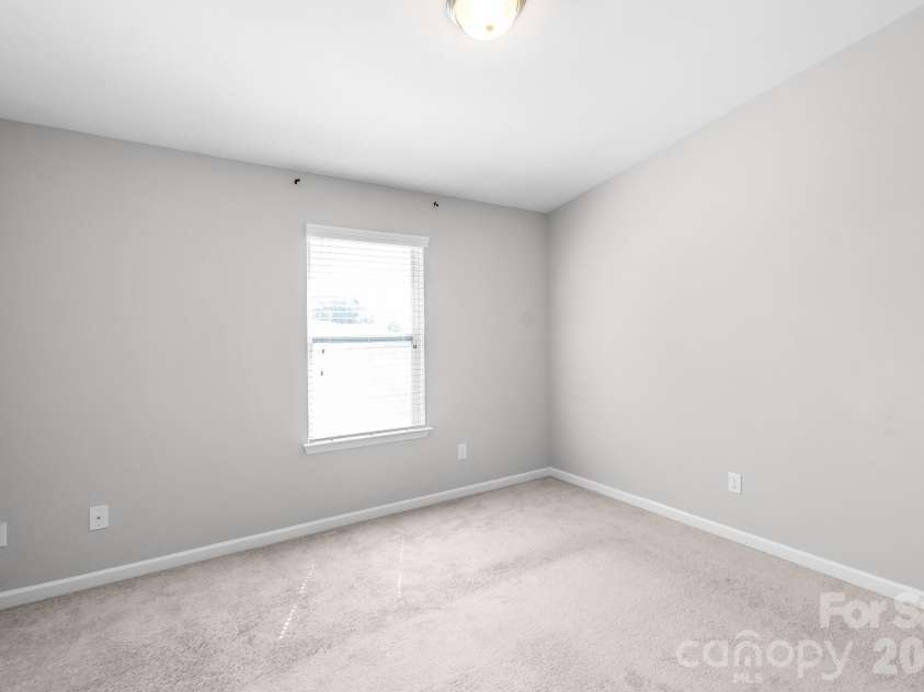 5232 Prosperity Church Road, Charlotte, NC 28269.  MLS# CAR4417849, YatesRealty ID 46743. 