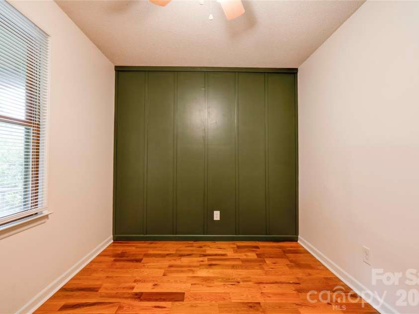 615 Ginger Drive, Kings Mountain, NC 28086.  MLS# CAR4418178, YatesRealty ID 46748. 