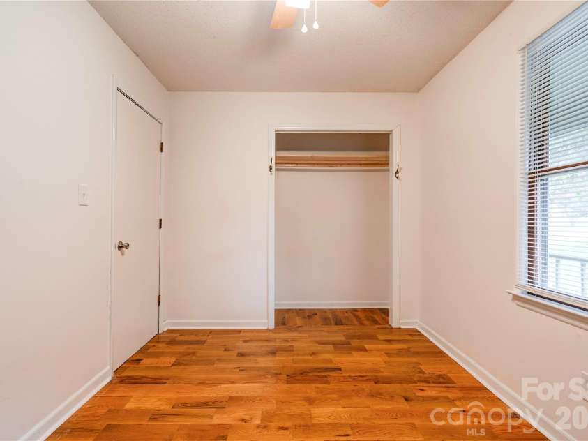 615 Ginger Drive, Kings Mountain, NC 28086.  MLS# CAR4418178, YatesRealty ID 46748. 