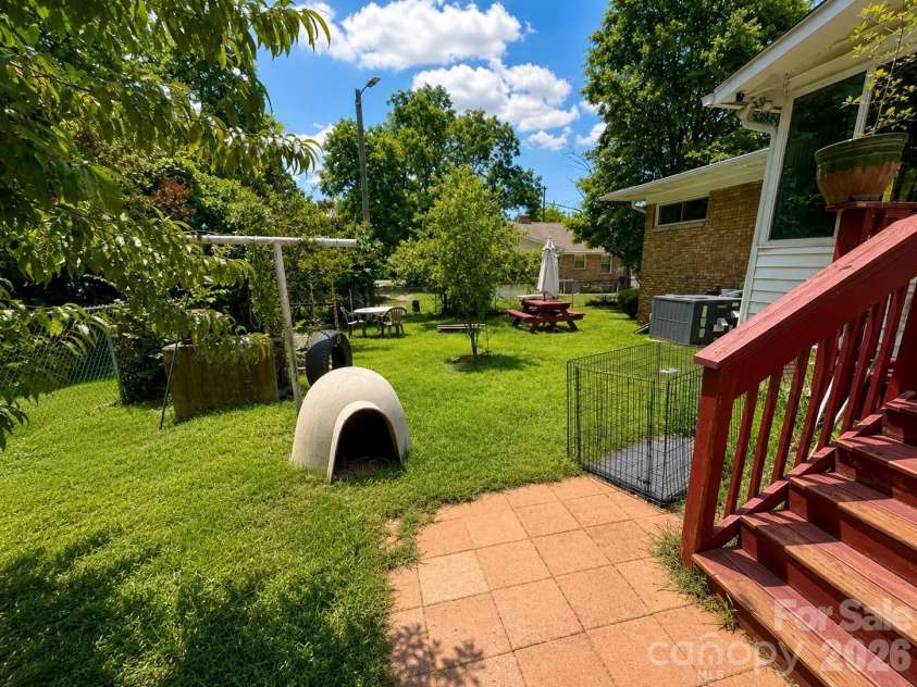 1117 Opal Street, Charlotte, NC 28208.  MLS# CAR4410080, YatesRealty ID 46749. 