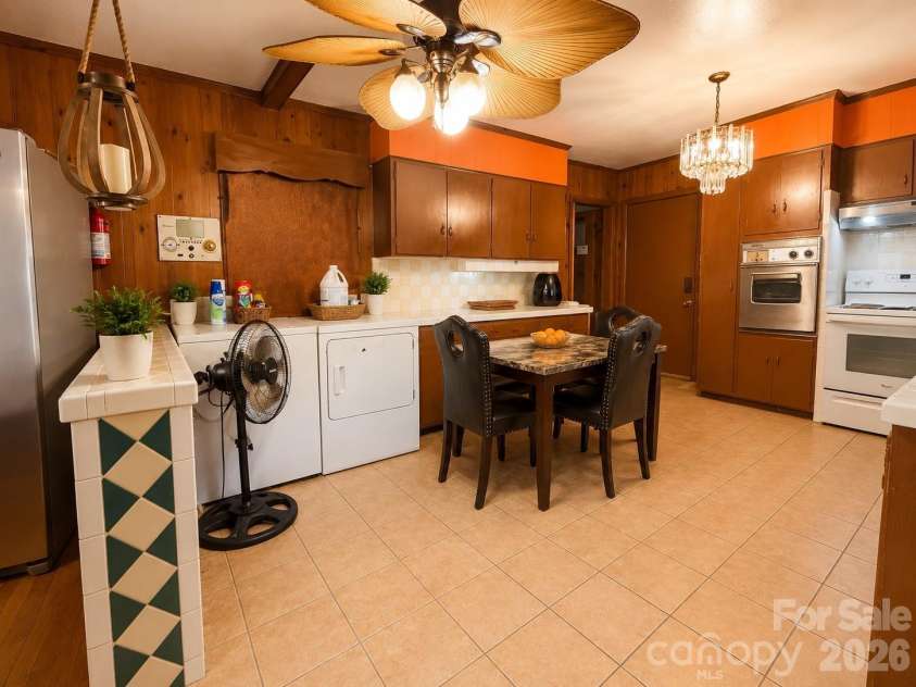 1117 Opal Street, Charlotte, NC 28208.  MLS# CAR4410080, YatesRealty ID 46749. 